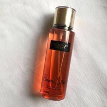 Carregar imagem no visualizador da galeria, Victoria&#39;s Secret Perfume 250 ml