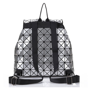 Mochila Saco Origami Geometry com efeito Laser - Prata