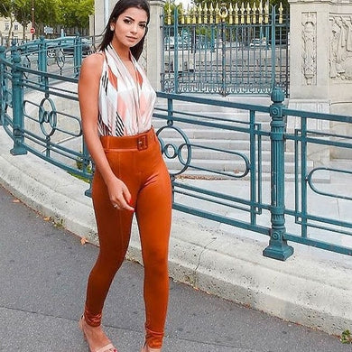 Calça de Elastano com Cinto